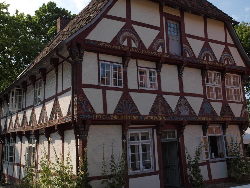 Klosterkrug Apartments نيبورغ المظهر الخارجي الصورة
